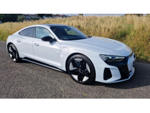 Audi e-tron GT quattro 2023 Audi e-tron GT quattro 4WD (Black Pack)