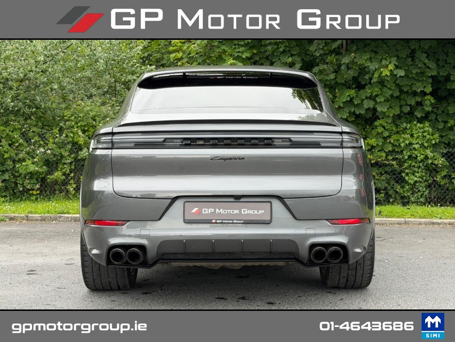 2024 Porsche Cayenne 3L Petrol Plug-in Hybrid For Sale Images