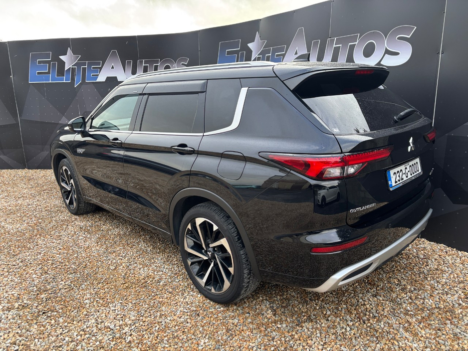 2023 Mitsubishi Outlander 2.4L Petrol Plug-in Hybrid For Sale Images