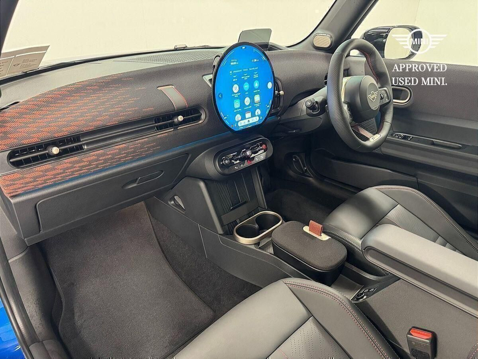 2025 MINI Hatch 2L Petrol For Sale Images