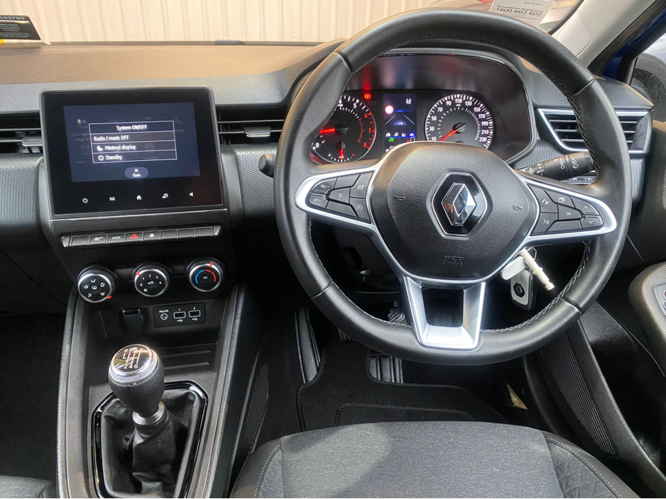 2023 Renault Clio 1L Petrol For Sale Images