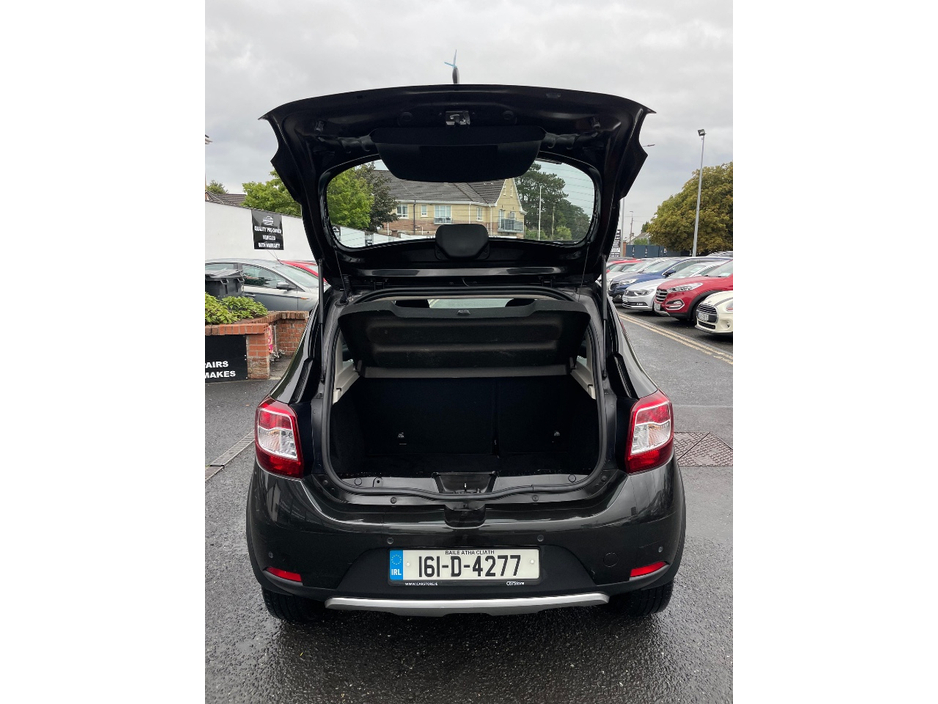 Dacia Sandero STEPWAY SIGNATURE TCE 90 4DR — thumbnail 8