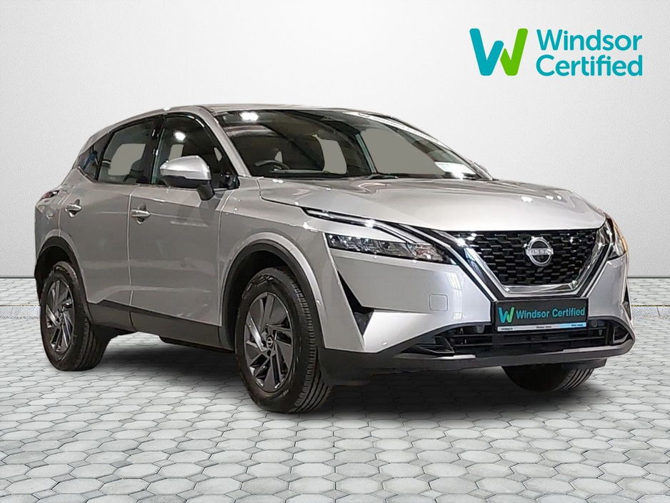 Nissan Qashqai 1.3 PET MILD HYBRID SV