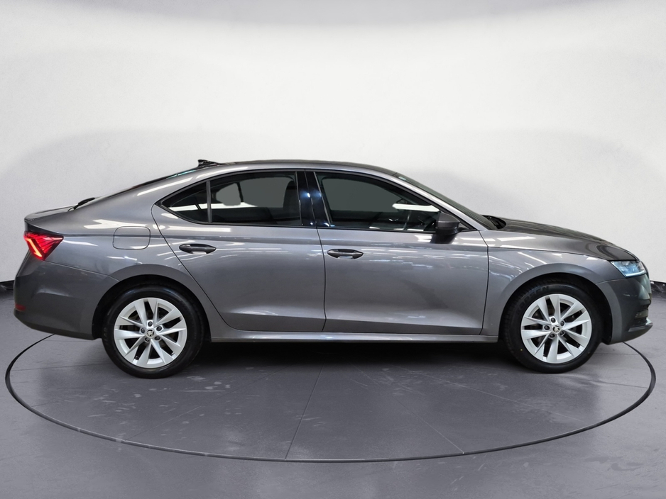 Skoda Octavia AMBITION 2.0 TDI Auto 115 — thumbnail 4