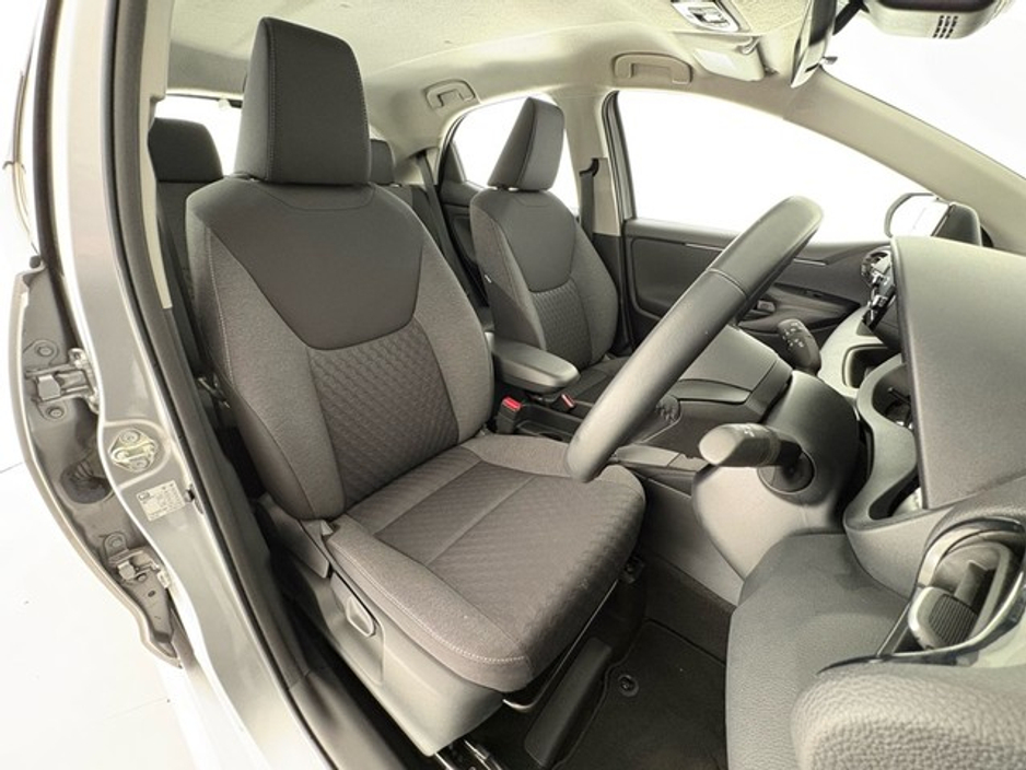 Toyota Yaris Luna Hybrid — thumbnail 19