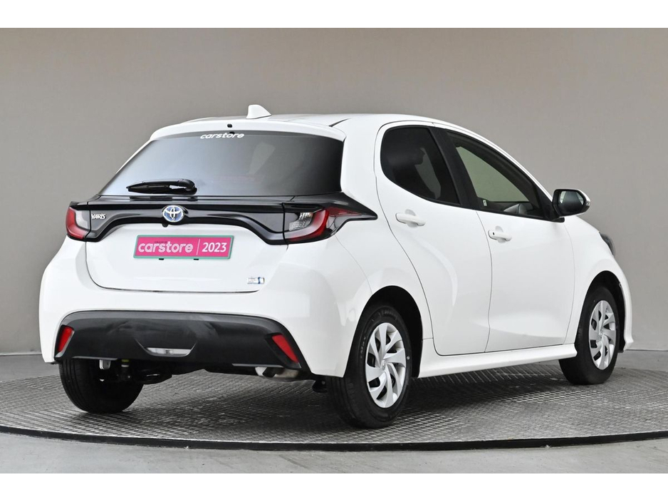 Toyota Yaris 1.5 PETROL HYBRID *REVERSE CAM* — thumbnail 9