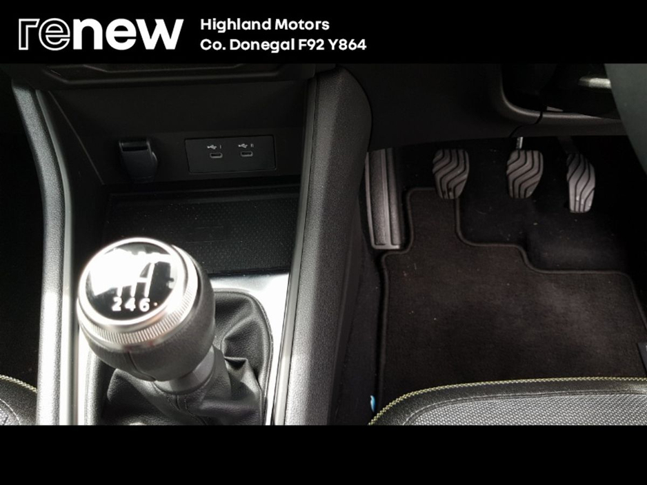 2024 Renault Captur 1.0L Petrol For Sale Images