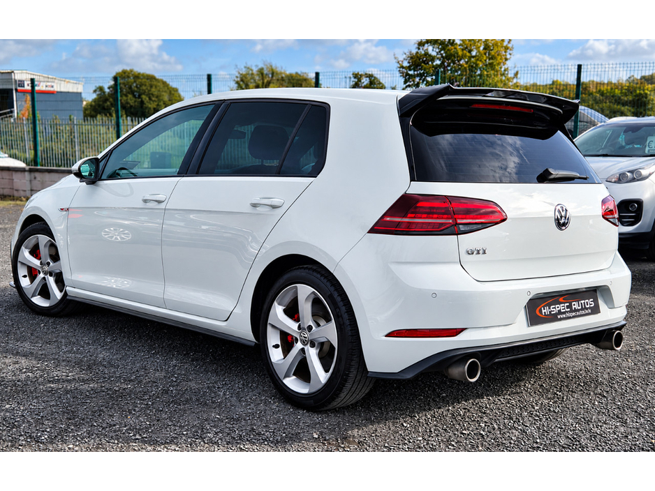 2018 Volkswagen Golf 2L Petrol For Sale Images