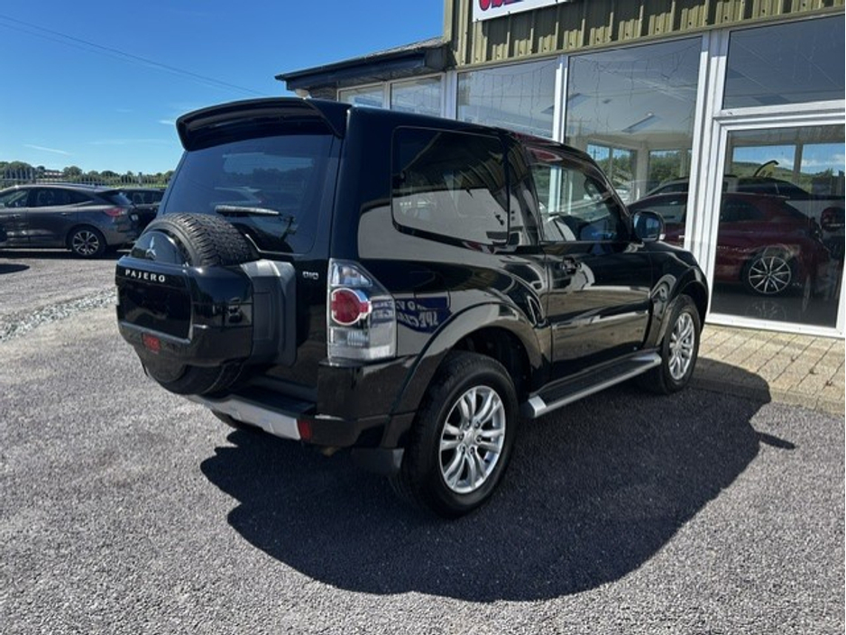 2012 Mitsubishi Pajero 3.2L Diesel For Sale Images