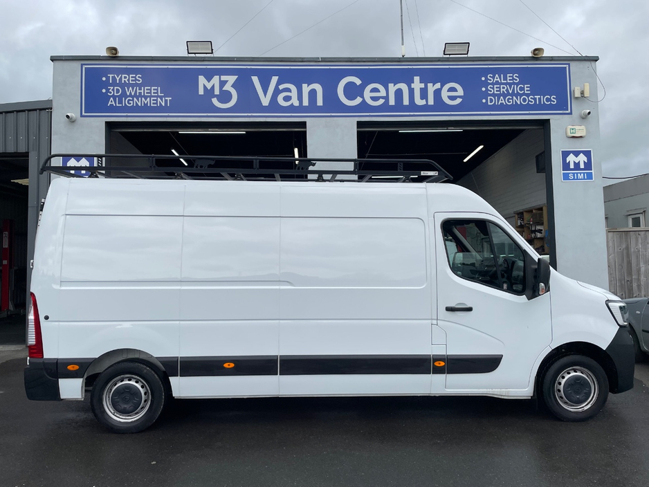 2023 Renault Master 2.3L Diesel For Sale Images