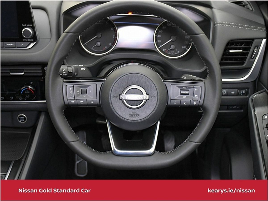 Nissan Qashqai 1.3 PET MILD HYBRID SV - 1 OWNER WITH A FULL SERVICE HISTORY — thumbnail 20
