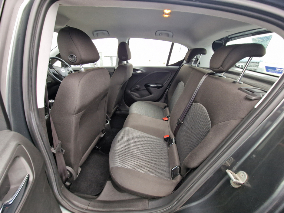 Opel Corsa 1.4 PETROL **CRUISE CONTROL, LOW MILAGE, HEATED SEATS** — thumbnail 30