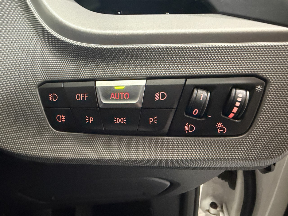 2022 BMW 1 Series 1.5L Diesel For Sale Images