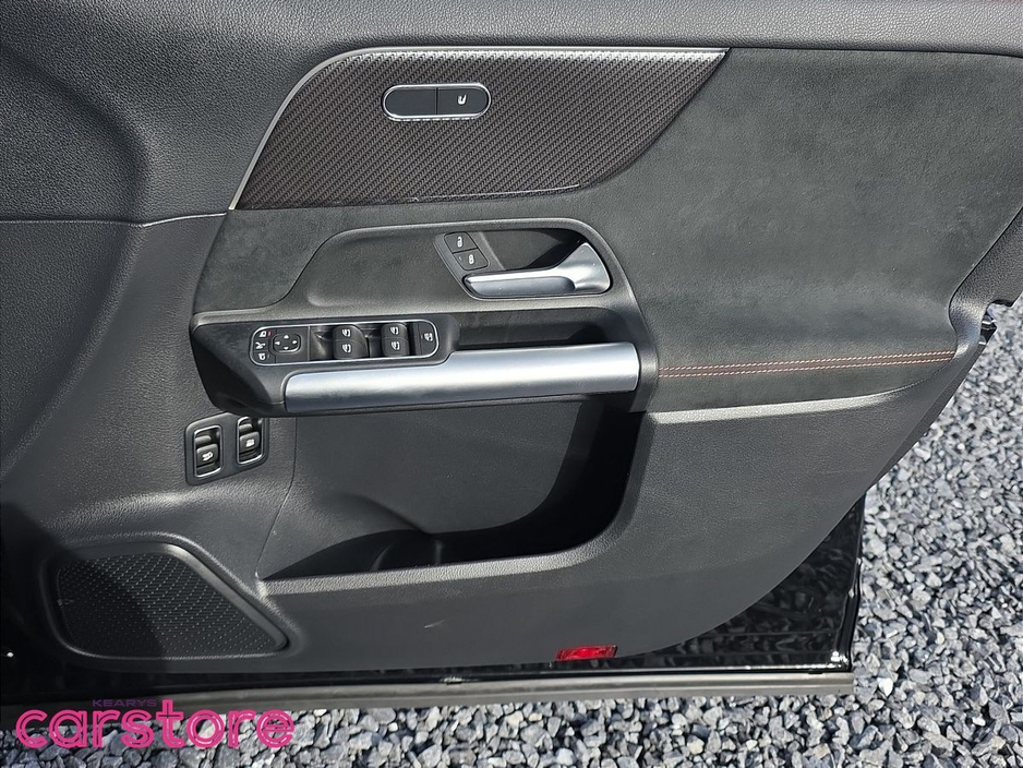 Mercedes-Benz GLA Class GLA AMG Line PHEV 250e A/T — thumbnail 17