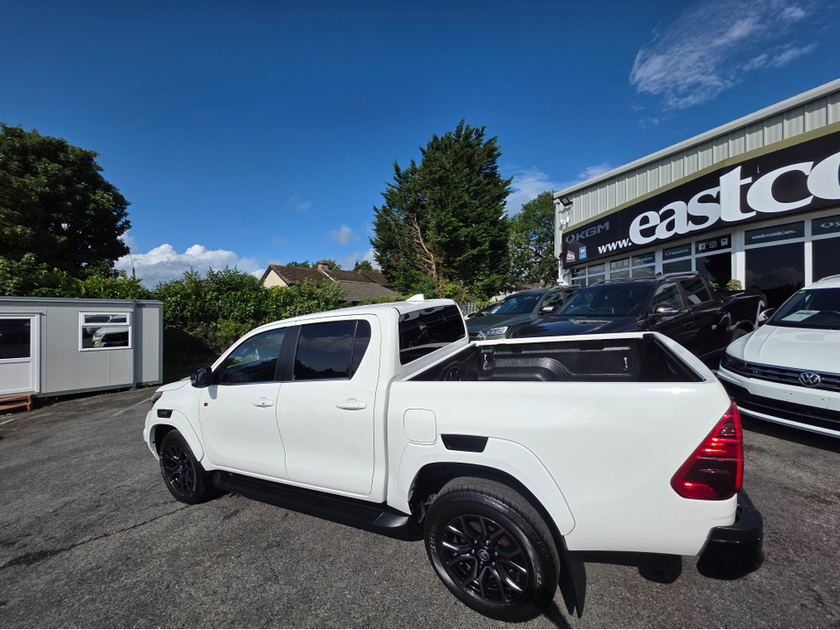 2023 Toyota Hilux 2.4L Diesel For Sale Images
