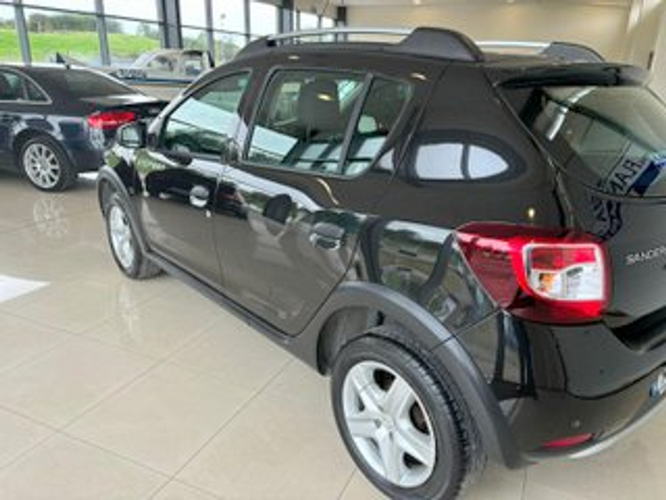 2015 Dacia Sandero Stepway 1.5L Diesel For Sale Images