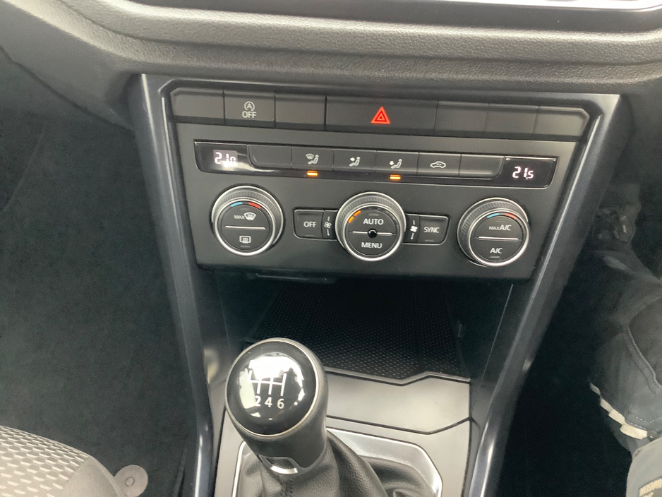 2018 Volkswagen T-Roc 1L Petrol For Sale Images