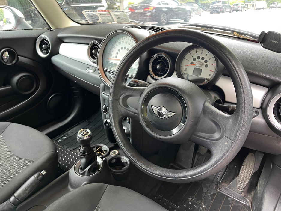 MINI Hatch SR12 2DR 1.6 R56 FIRST — thumbnail 4