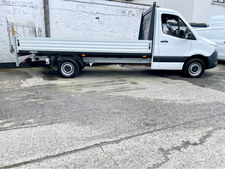 2022 Mercedes-Benz Sprinter 2L Diesel For Sale Images