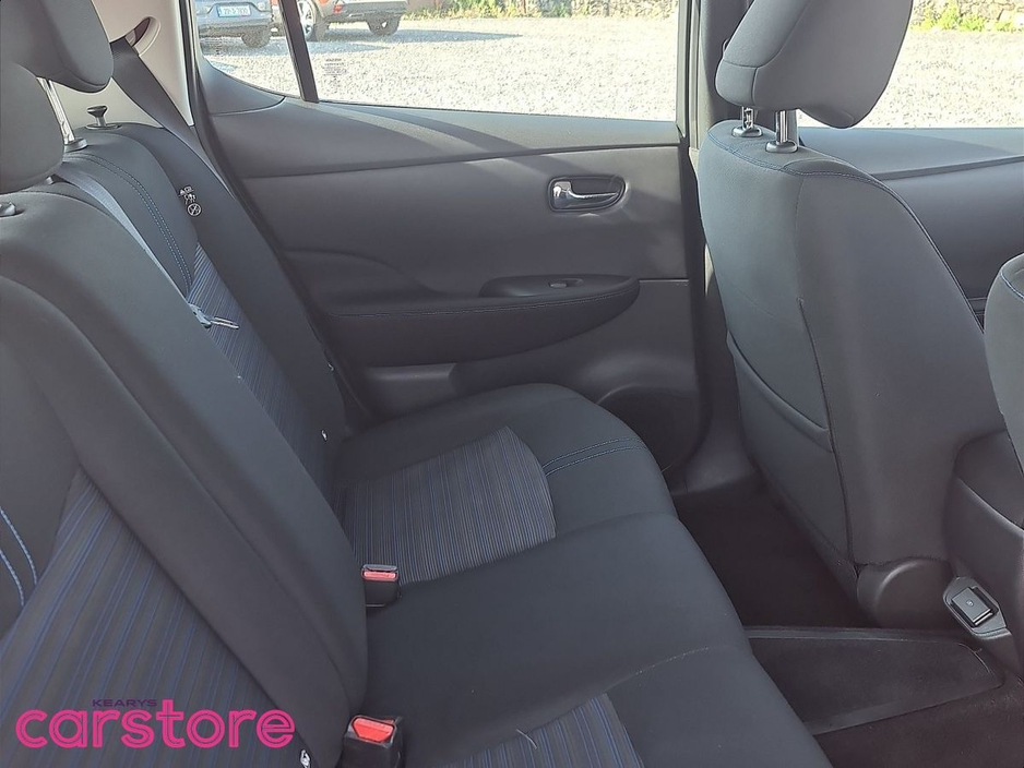 Nissan Leaf Leaf Acenta Acenta 150 Electric 40kWh Auto — thumbnail 13