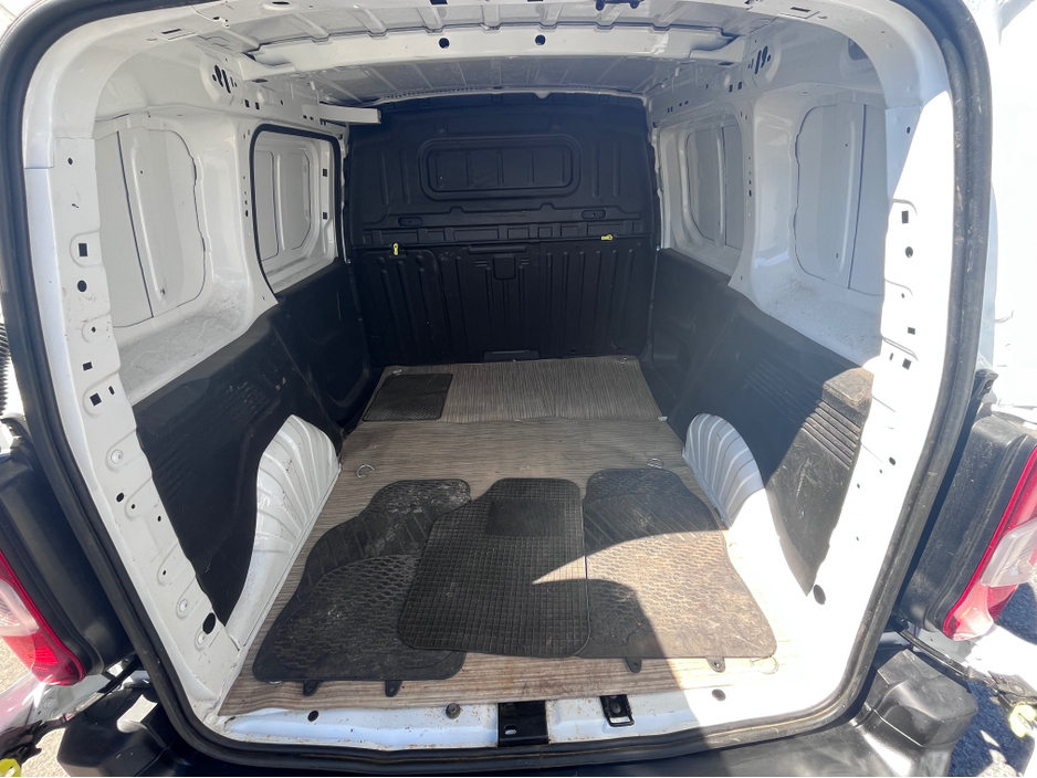 2020 Opel Combo 1.5L Diesel For Sale Images