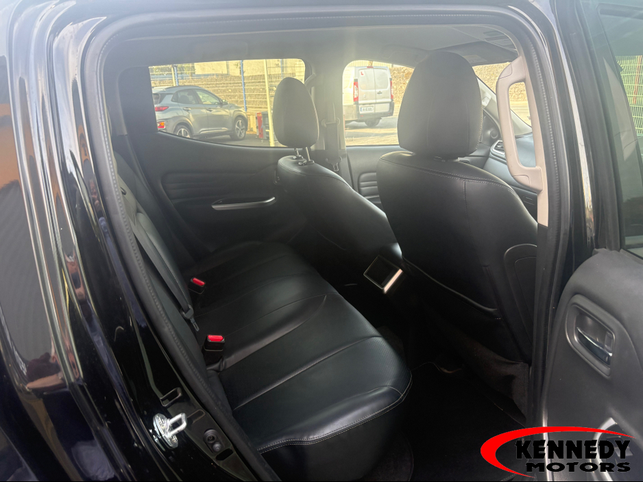 2022 Mitsubishi L200 2.3L Diesel For Sale Images