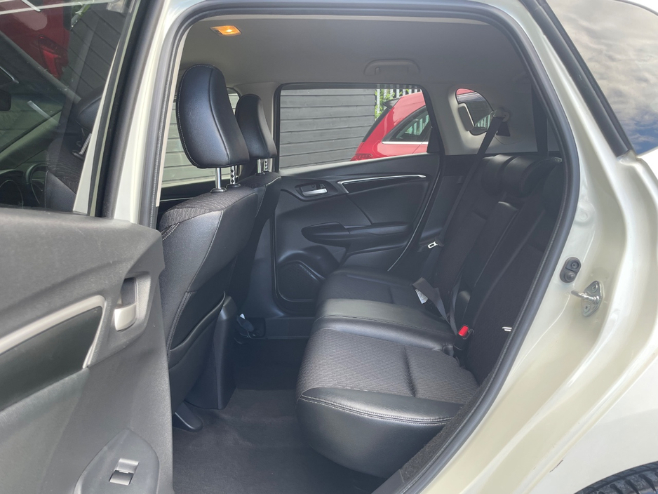 Honda Fit 1.5 HYBRID AUTO — thumbnail 11