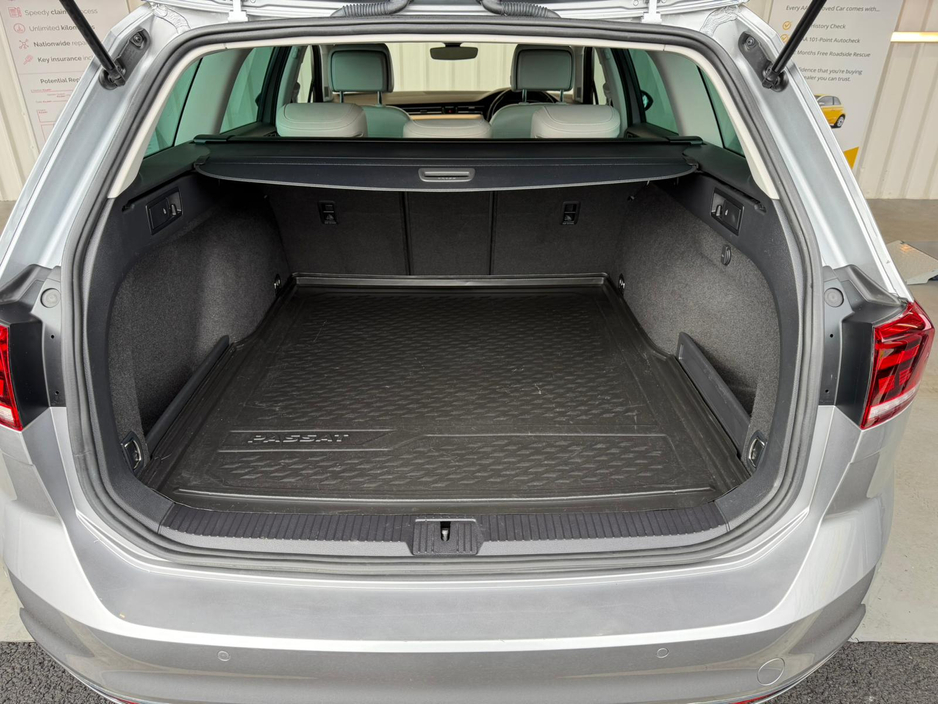 2021 Volkswagen Passat 2L Diesel For Sale Images
