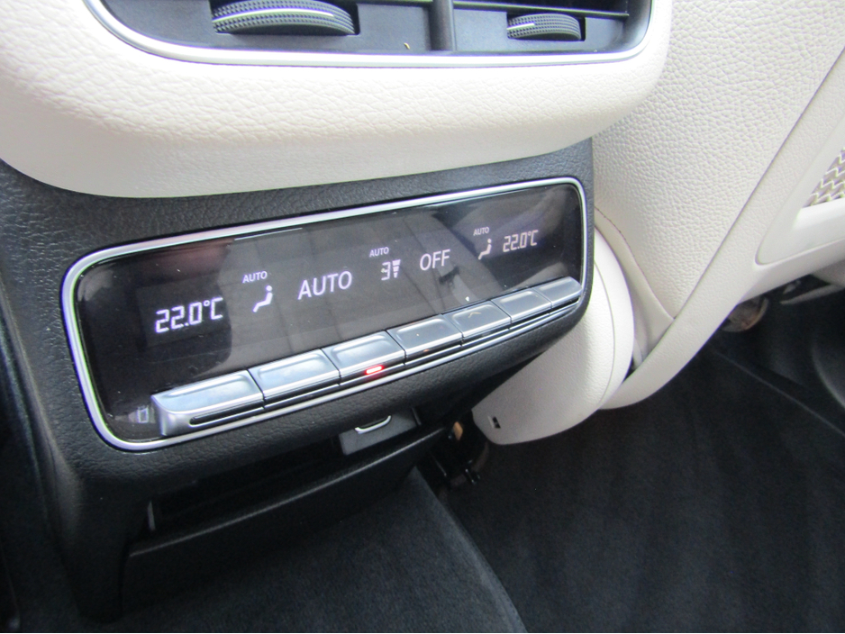 2023 Mercedes-Benz GLE Class 2L Diesel Plug-in Hybrid For Sale Images