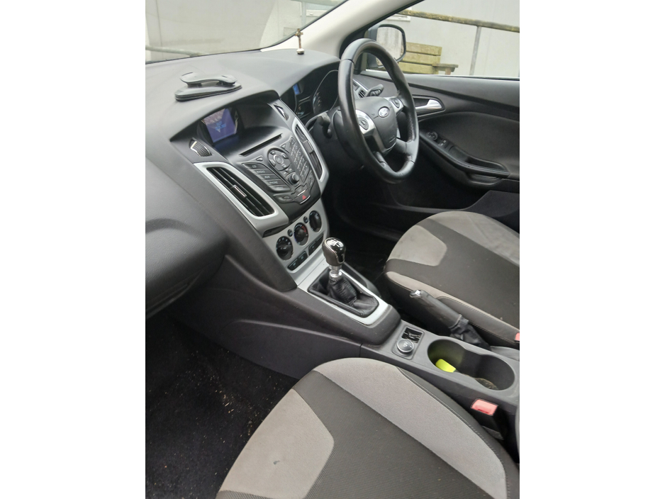 Ford Focus 1.6 TDCI ZETEC 113BHP 5DR — thumbnail 4