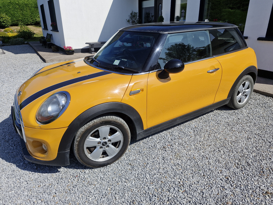 2015 MINI Hatch