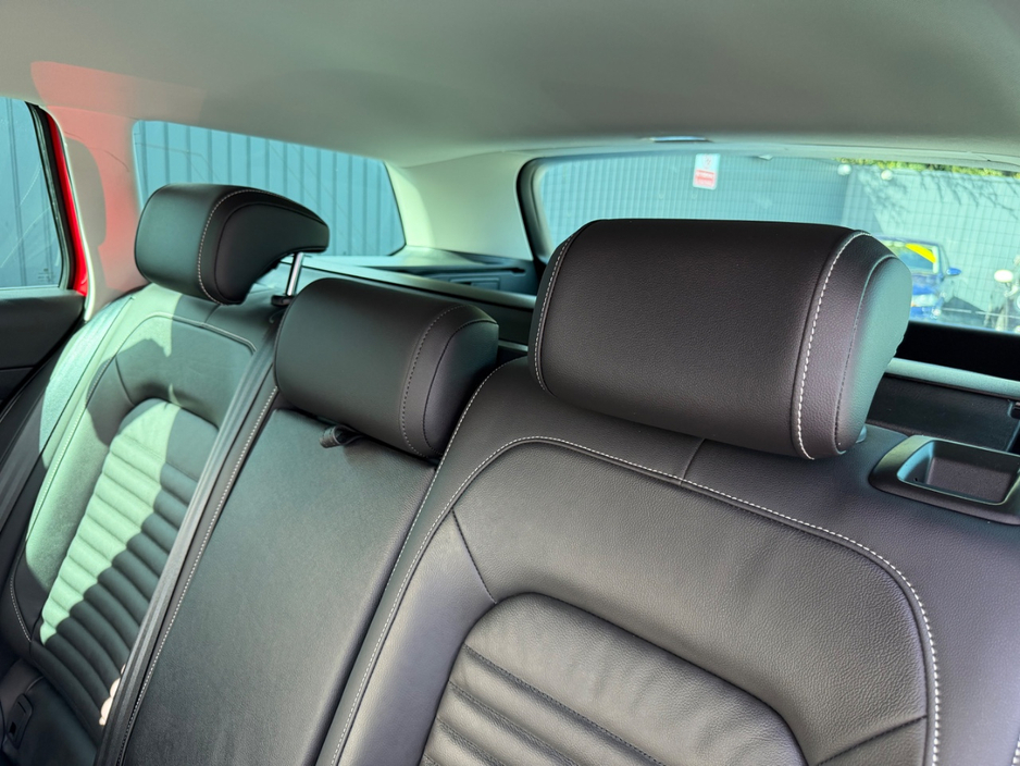 2022 Volkswagen Passat 1.4L Hybrid For Sale Images