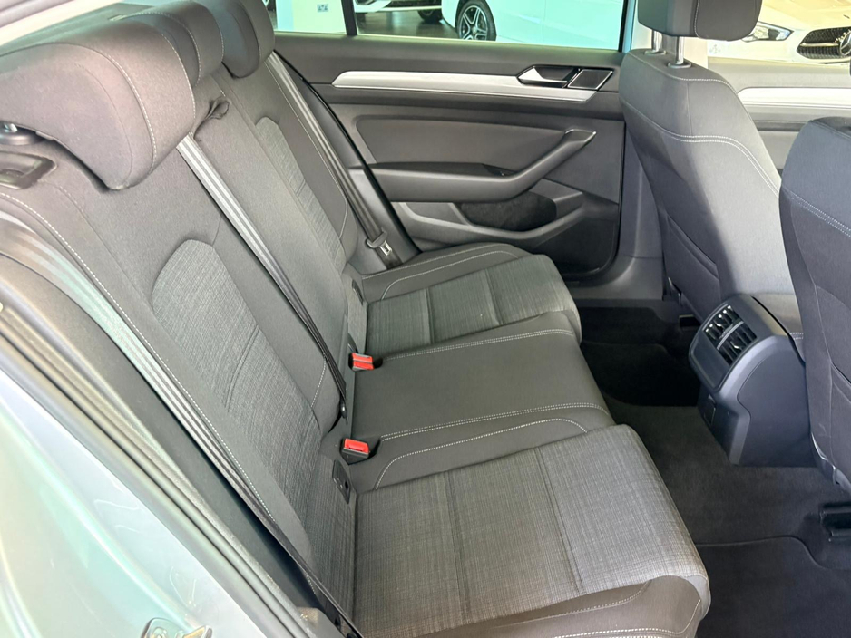 2022 Volkswagen Passat 2L Diesel For Sale Images