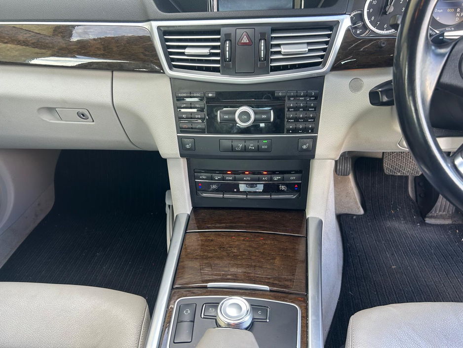 2012 Mercedes-Benz E Class 2.1L Diesel For Sale Images