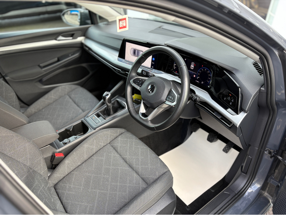 2021 Volkswagen Golf 1L Petrol For Sale Images