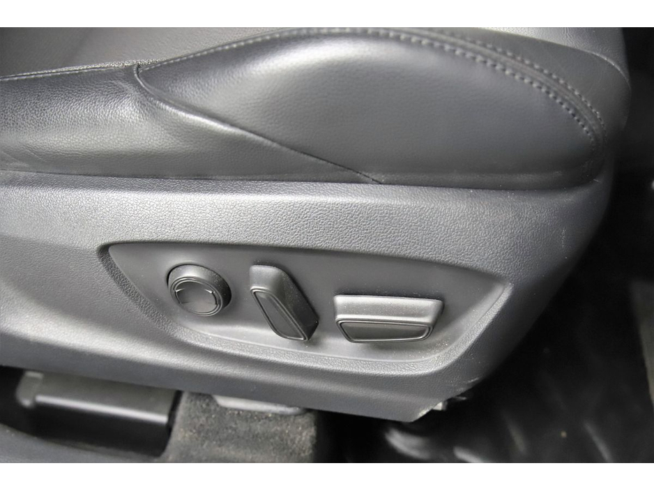 Toyota Corolla Cross 1.8 PETROL HYBRID *MODELLISTA BODY KIT*HALF LEATHER*360 PAN CAM* — thumbnail 23