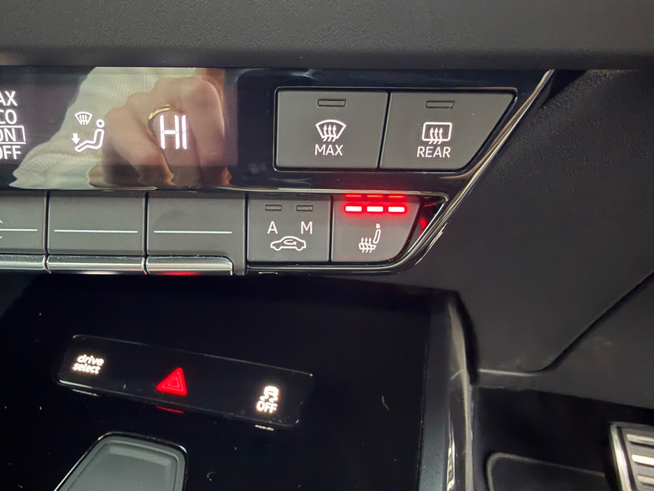 Audi Q4 e-tron S-Line - 40 Etron - 82KWh — thumbnail 23