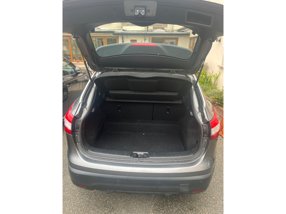 Nissan Qashqai 1.2 DIG-T VISIA 115PS 5DR — thumbnail 4