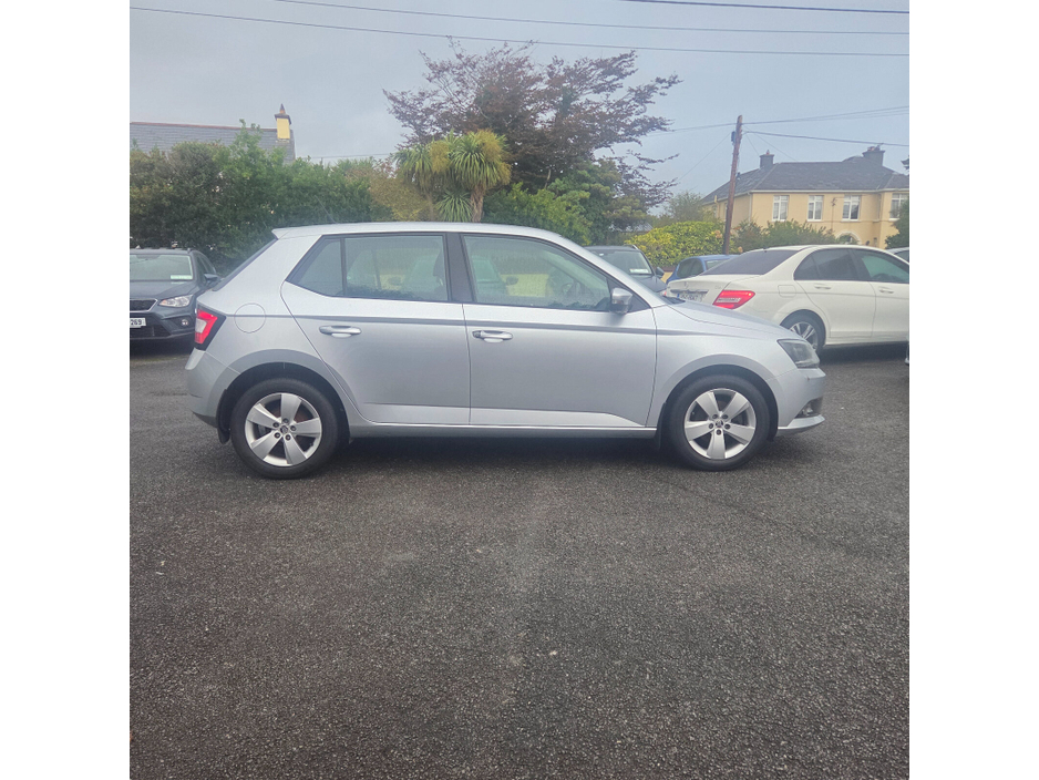 2016 Skoda Fabia 1L Petrol For Sale Images