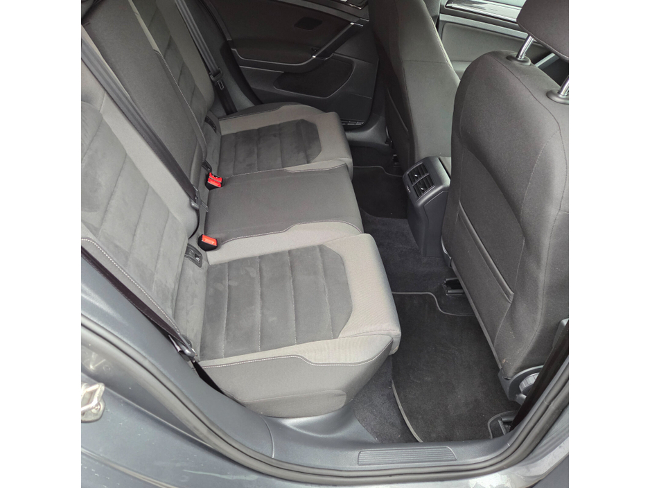 2018 Volkswagen Golf 1L Petrol For Sale Images