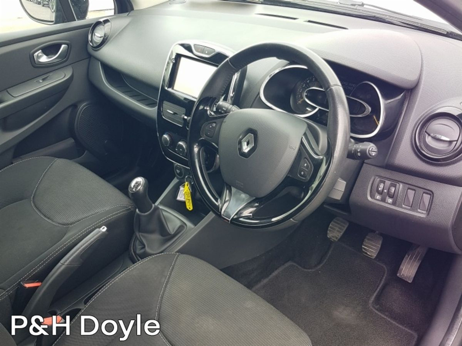2015 Renault Clio 1.1L Petrol For Sale Images