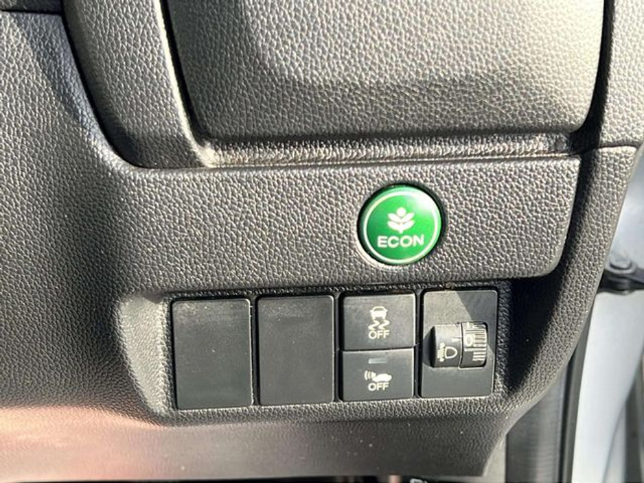 Honda Fit GP5 Hybrid 5DR Auto — thumbnail 13