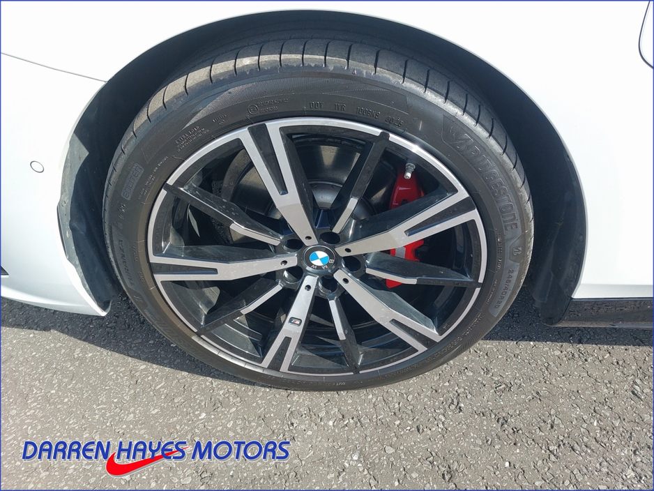2025 BMW 5 Series 2L Petrol Plug-in Hybrid For Sale Images