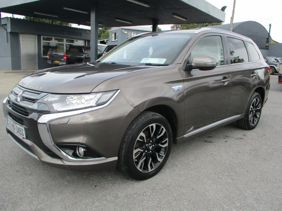 2017 Mitsubishi Outlander 2L Petrol Plug-in Hybrid For Sale Images