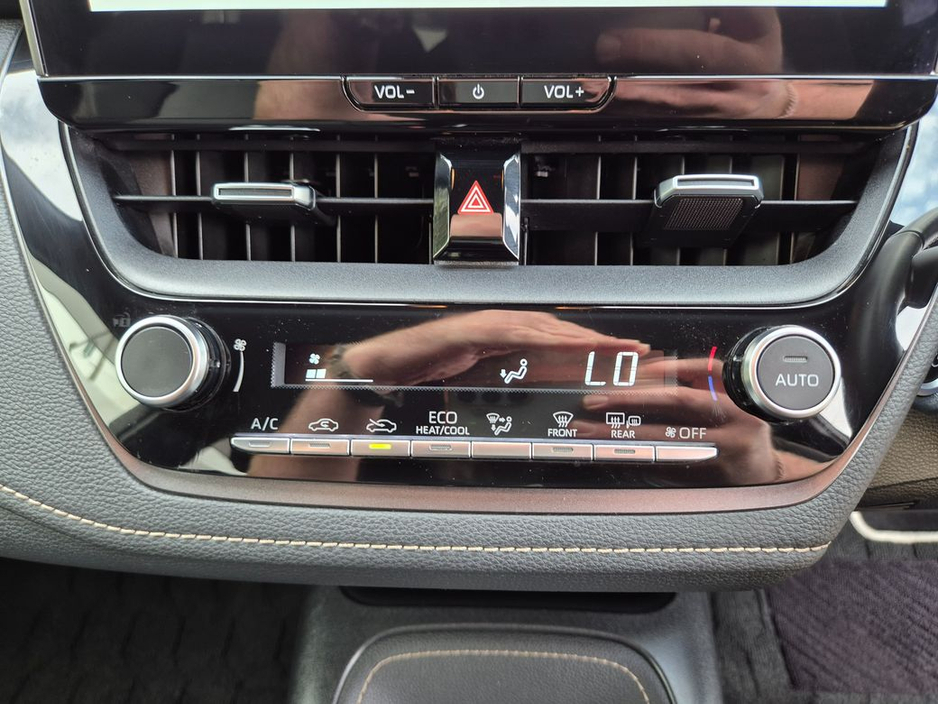 Toyota Corolla 1.8 HYBRID / WXB SPORT / HIGH SPEC / TAX €160 — thumbnail 24