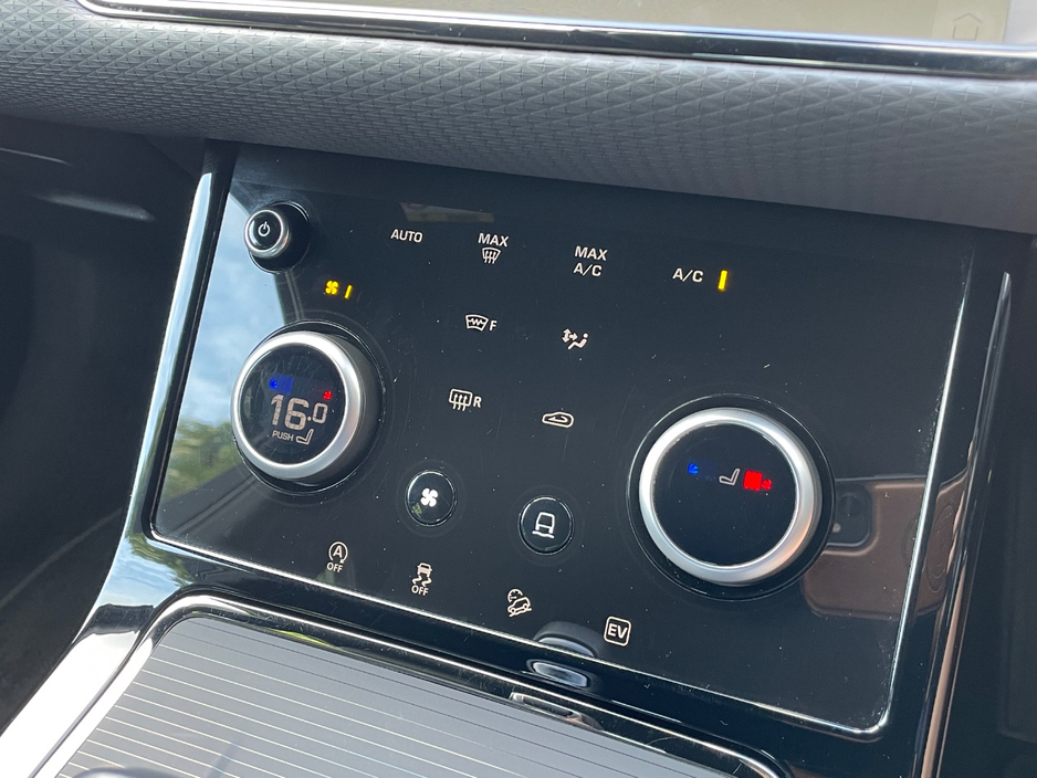 2023 Land Rover Range Rover Evoque 1.5L Hybrid For Sale Images