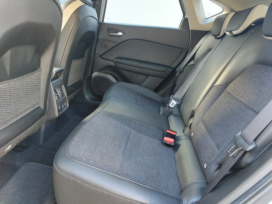 2023 Renault Captur 1L Petrol For Sale Images