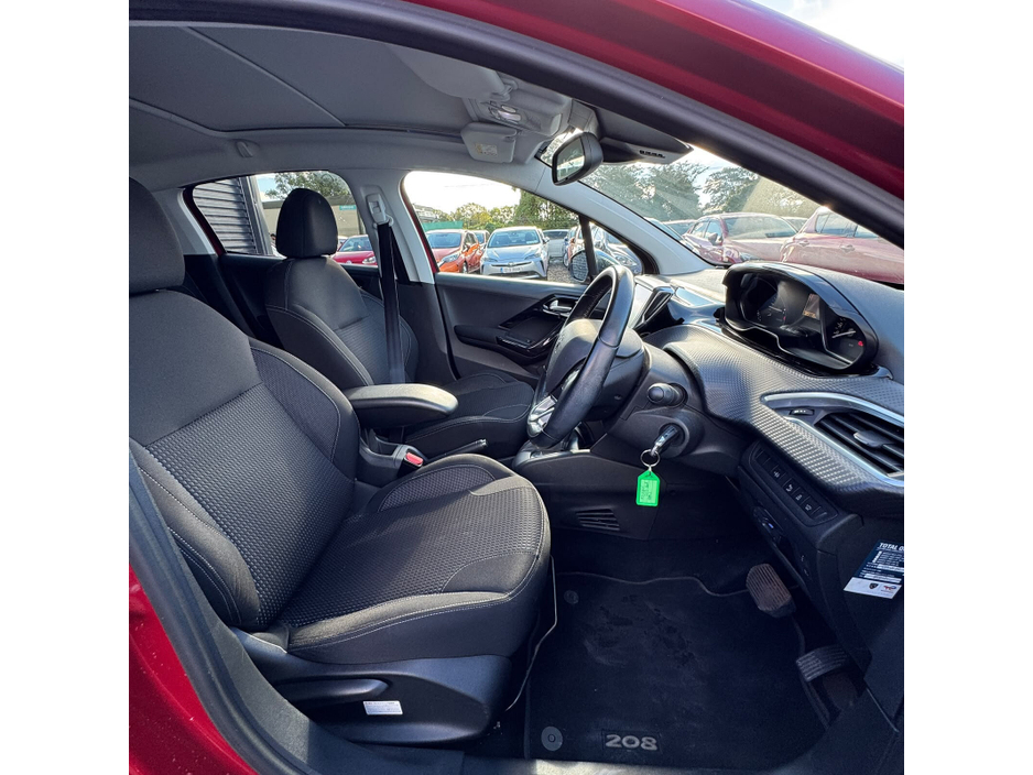 Peugeot 208 — thumbnail 19