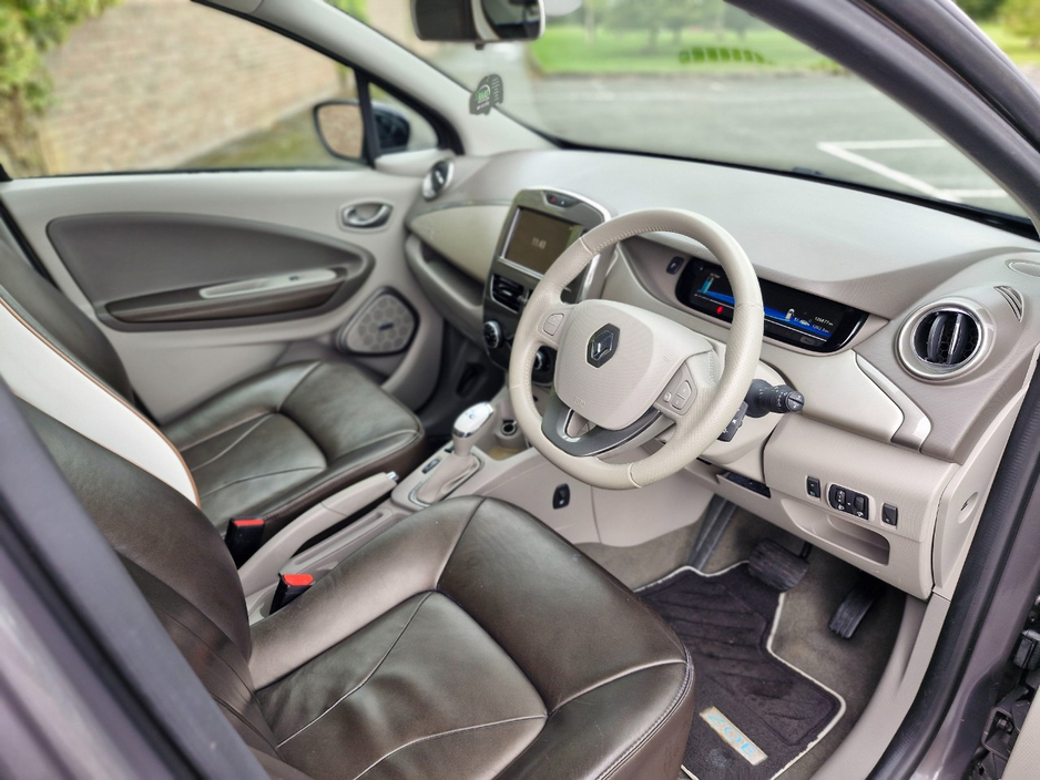 Renault Zoe SIGNATURE NAV BOSE EDTION — thumbnail 31