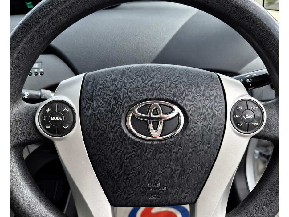 2014 Toyota Prius 1.8L Petrol Hybrid For Sale Images